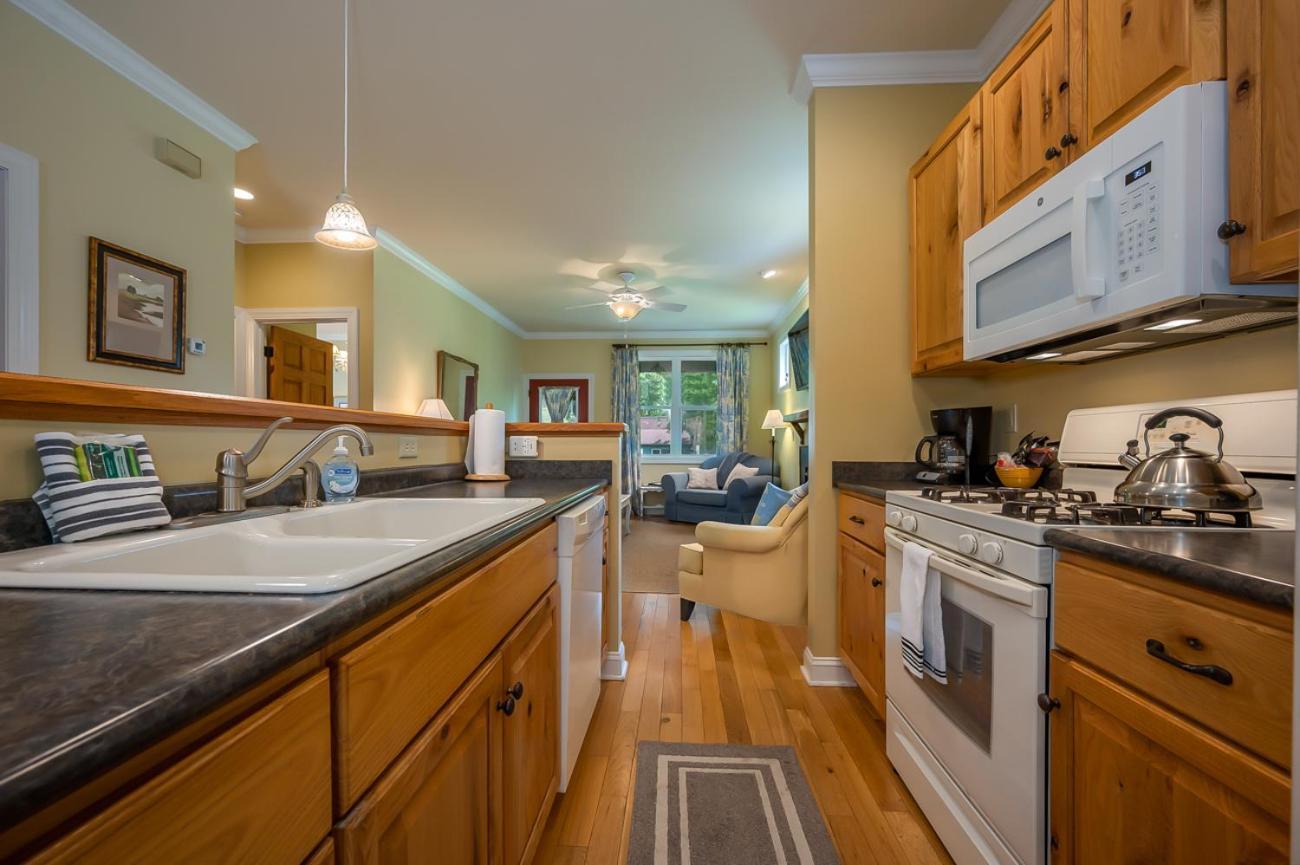 Buttercup Cottage Asheville Esterno foto