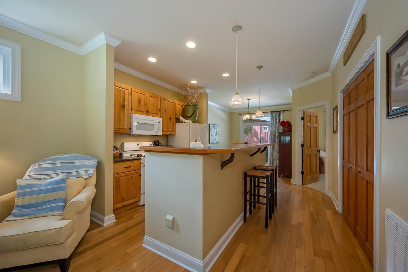 Buttercup Cottage Asheville Esterno foto